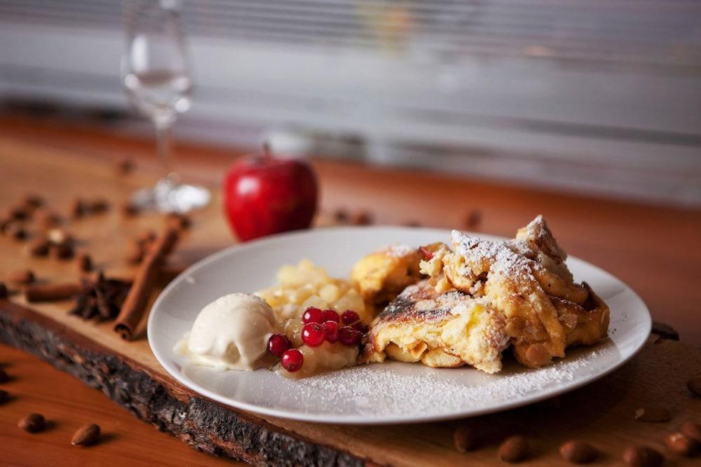 Hotel Koenigshof (Adults Only) Garmisch-Partenkirchen Luaran gambar